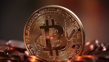 Bitcoin supera los $110,500 USD en jornada volátil: ¿Se mantendrá el impulso?