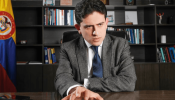 Adiós al 4 x 1000 mediante informe de la DIAN, personas que muevan menos de 16,4 millones de pesos no tendrán que pagarlo