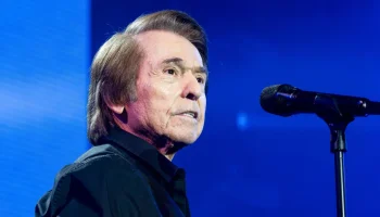 Raphael, una vida de canciones que hoy recibe su mayor homenaje: Persona del Año en los Latin Grammy 2025