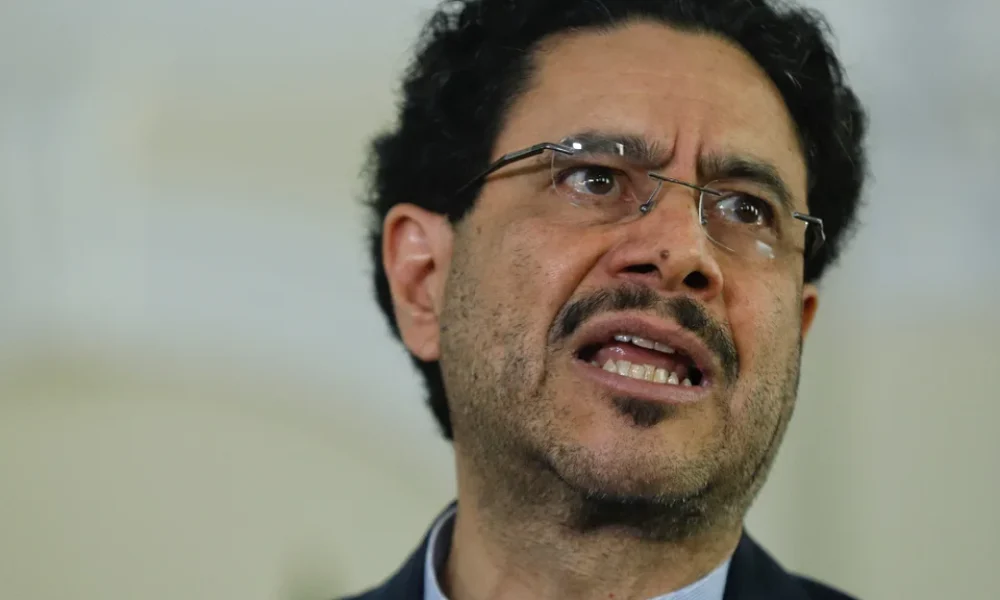 «Hoy comienza nuestro segundo tiempo, con una bancada fuerte»: Iván Cepeda