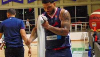 Titanes hizo respetar su coliseo venciendo 78-68 a Cimarrones de Chocó en un juego luchado
