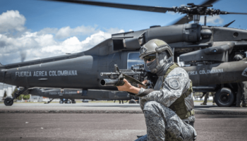 Corte prohíbe cambio al nombre de la Fuerza Aérea Colombiana al considerarlo inconstitucional