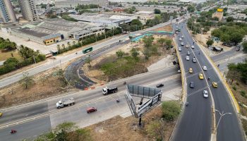 Avanzan obras en la oreja del puente Simón Bolívar en la Calle 30 con Circunvalar