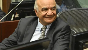 Héctor Carvajal, el abogado cercano a Petro, llega a la Corte Constitucional en medio de cuestionamientos