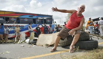Agua del Caribe brilla por su ausencia en Villa Olímpica: protestas y caos en Galapa