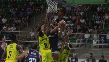 Saldo negativo para Titanes en la serie del clásico colombiano frente a Caribbean