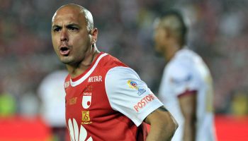 El ídolo de Santa Fe Omar Perez recibió alta médica luego de sufrir un infarto