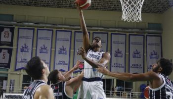 Victoria de Titanes para recuperar la confianza y animar a su afición