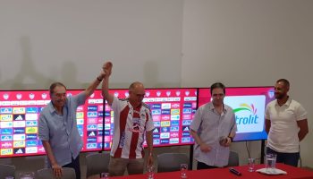 Alfredo Arias es presentado oficialmente como Director Técnico del Junior de Barranquilla