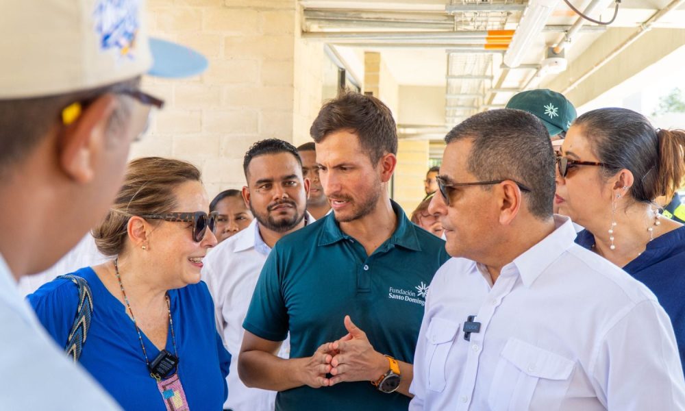 Cartagena inaugura su primer colegio público bilingüe para 1.050 estudiantes en Bicentenario