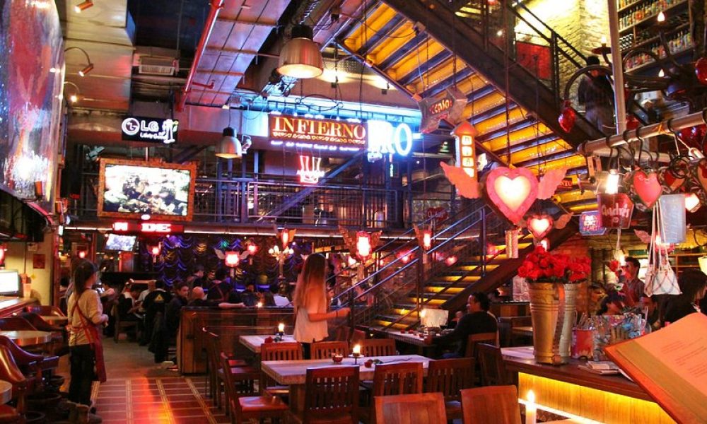 Andrés Carne de Res llega a Barranquilla para darle la cara al Río Magdalena frente al Malecón