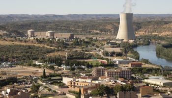 Estados unidos suspende ataques a centrales electricas Iraníes durante cinco días