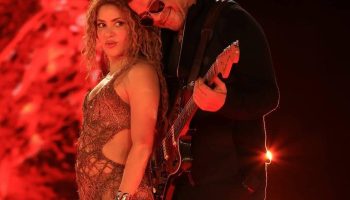 Shakira deslumbra en Charlotte con el inicio de su gira “Las Mujeres Ya No Lloran”