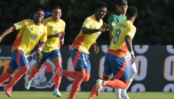 Sufrida victoria de Colombia que le asegura un lugar en el hexagonal del Sudamericano
