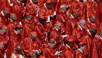 Comienza el cónclave en el Vaticano para elegir el nuevo Papa