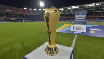 Se conocen las finalistas del fútbol femenino, la final se posterga por más de un mes