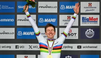 El ciclista esloveno Tadej Pogačar se corona campeón del mundo tras una temporada inolvidable